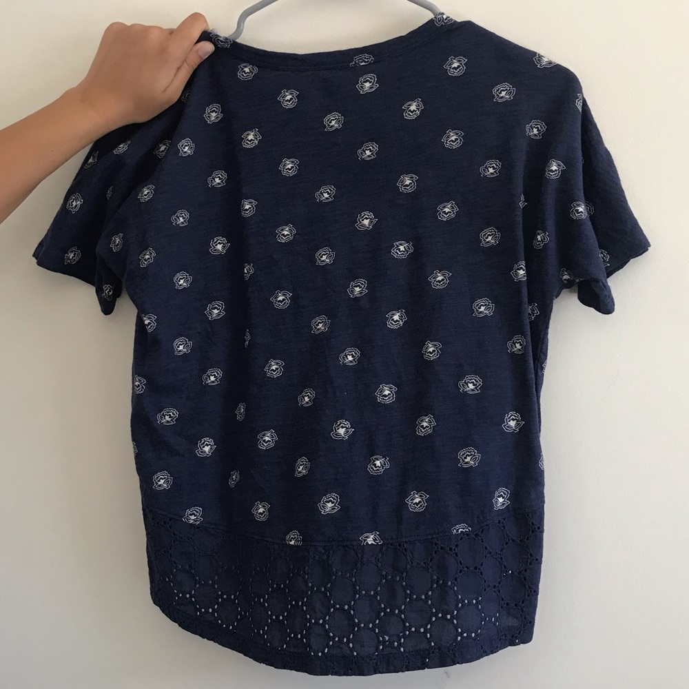 Top - Picture 2 of 2